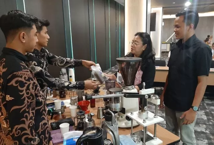 Jawa Timur Punya Potensi Kopi Besar, Politikus PDIP Ini Targetkan Ribuan Bos kafe Baru di Surabaya